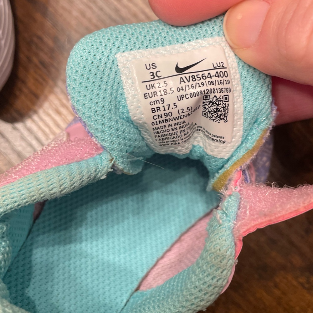 Baby Nike Shoes - Boy Girl - Picture 7 of 7